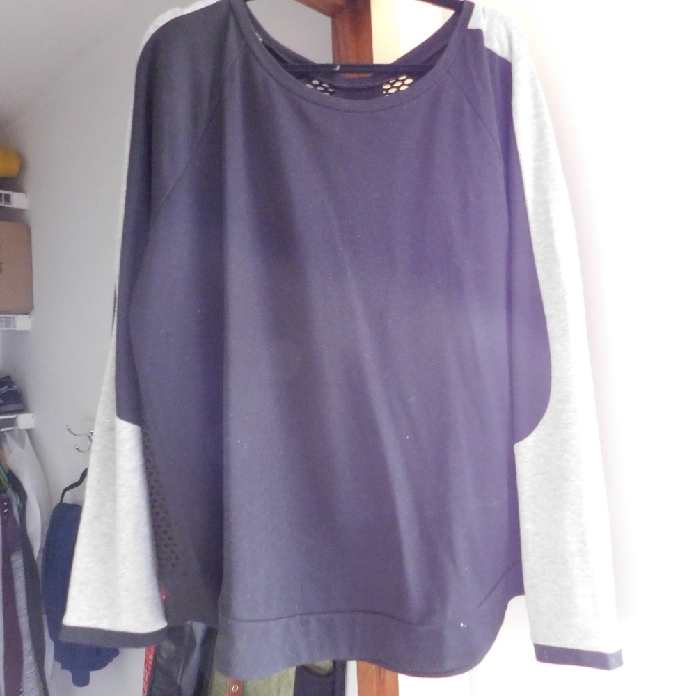 Curved hem sweatshirt with mesh back detail